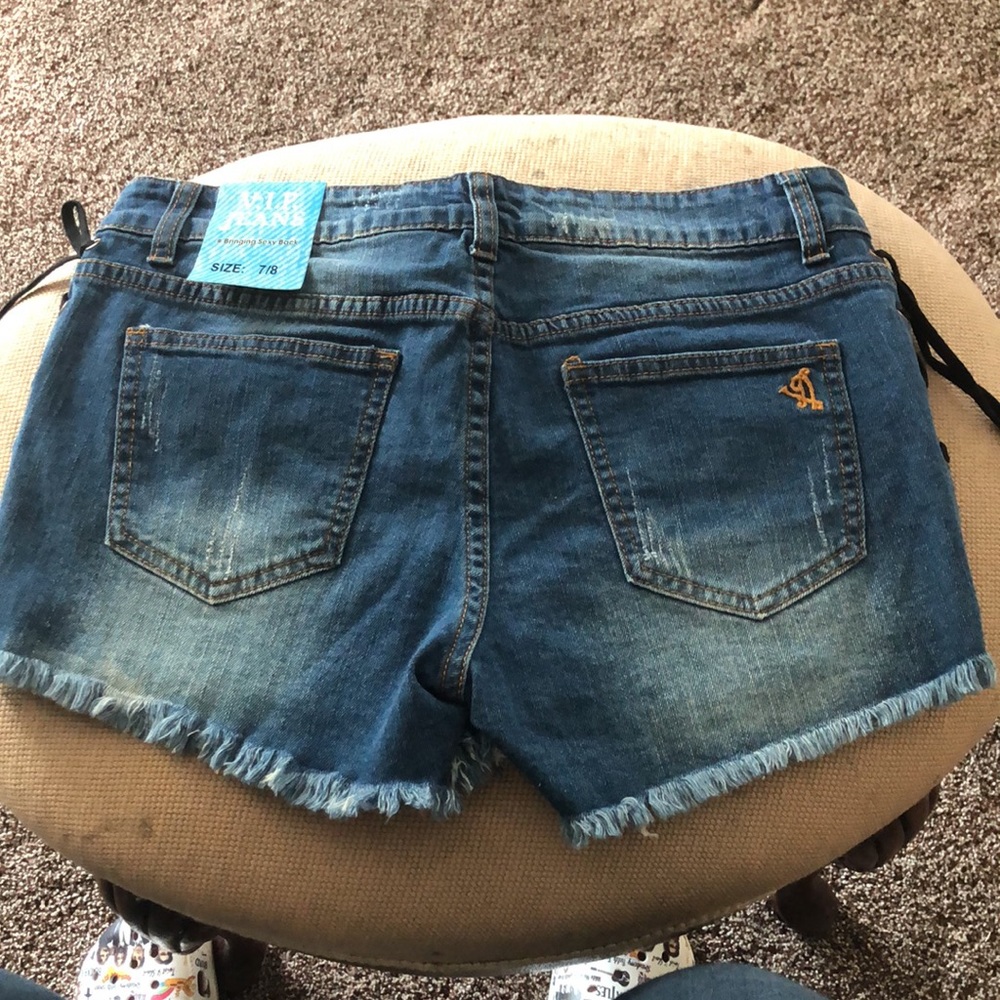 VIP JEANS Shorts - Picture 3 of 8